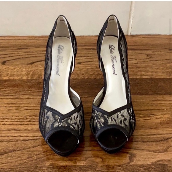 Lulu Townsend Black Stiletto Pumps - Picture 2 of 2